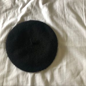 UO beret